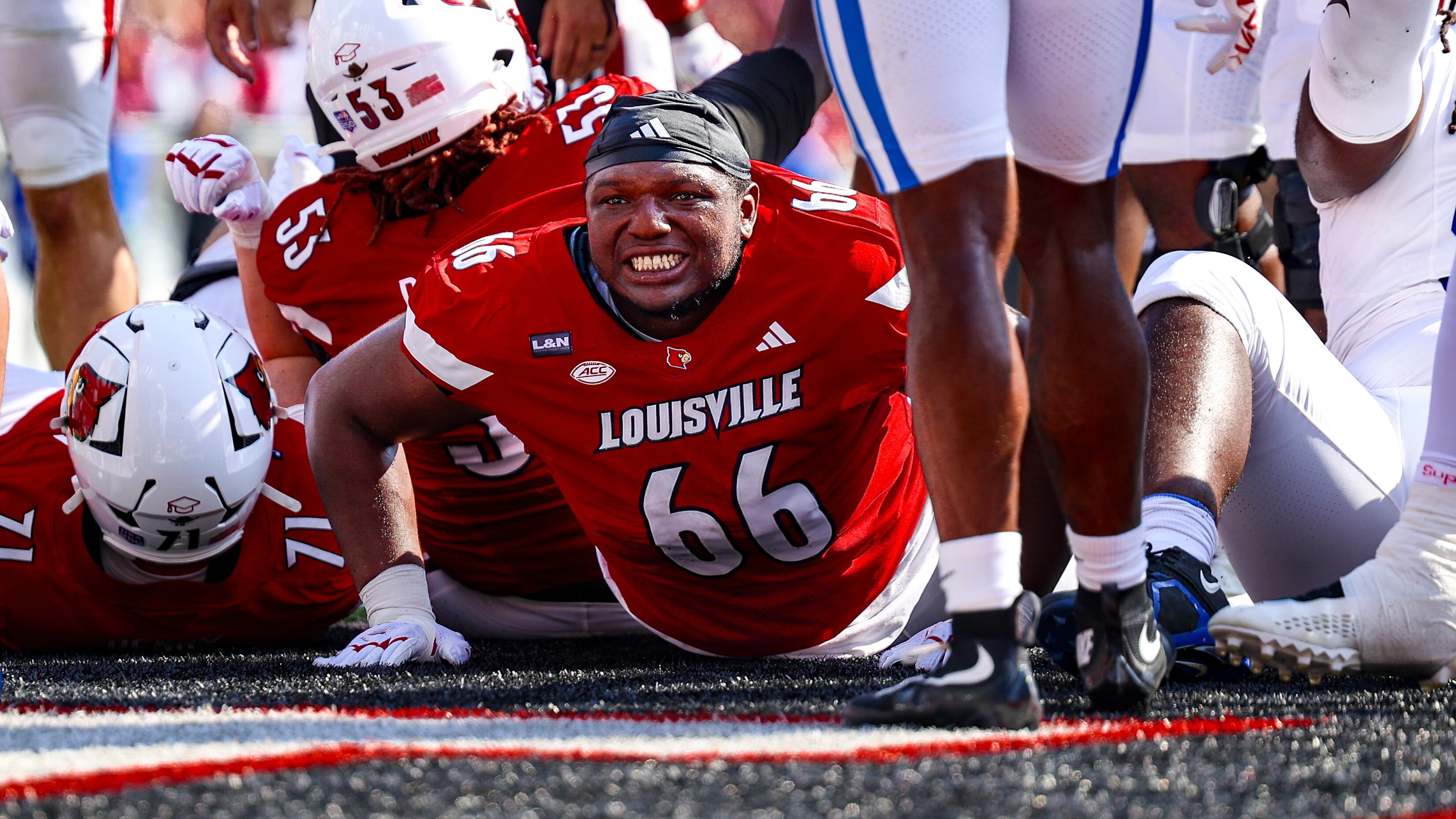 Louisville Climbs to No. 16 in AP Poll; Kentucky Receives Votes After Upset