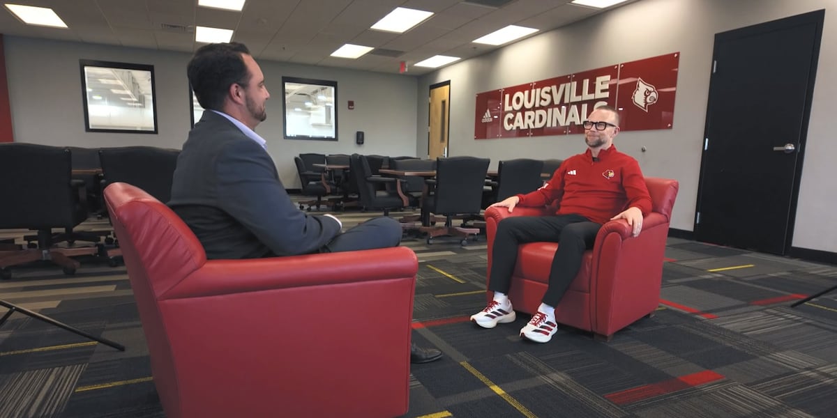UofL Men’s Basketball Coach Pat Kelsey sits down one-on-one with WAVE Sports Anchor Dusty Baker