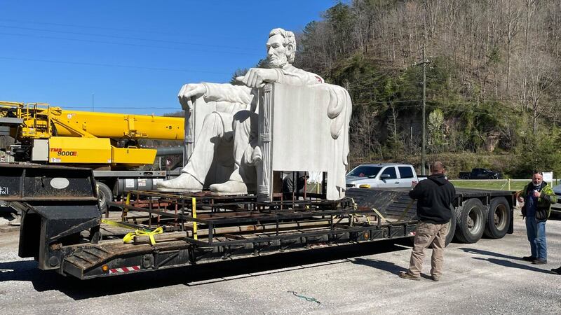 A well-known symbol in Floyd County and a replica of the Abe Lincoln Memorial is settling into...