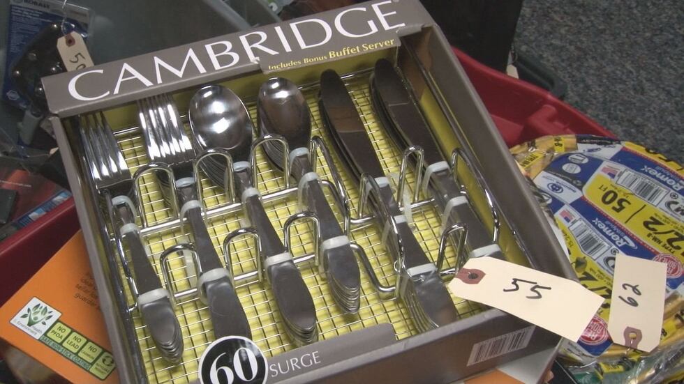 Several housewares will be up for auction. (Source: WAVE 3 News)