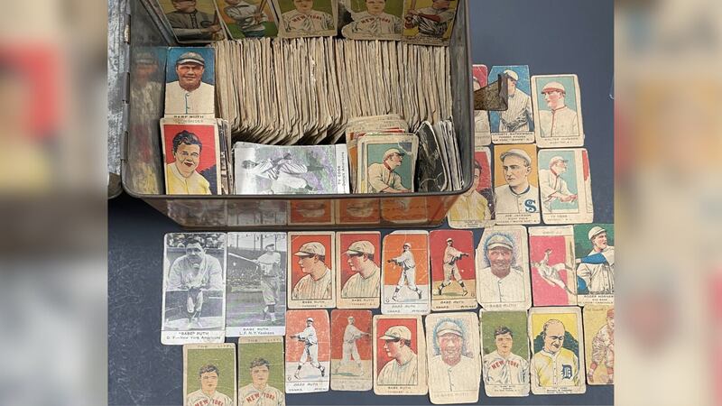 old rare baseball cards 25 Original Unopened Packs of Vintage (all packs at least 17 years old!)) : Sports & Outdoors Unopened Baseball Cards Collection in Factory Sealed Packs of Vintage MLB Baseball Cards From the Late 80s and Early 90s Top 13 Pre-War Card Sets,