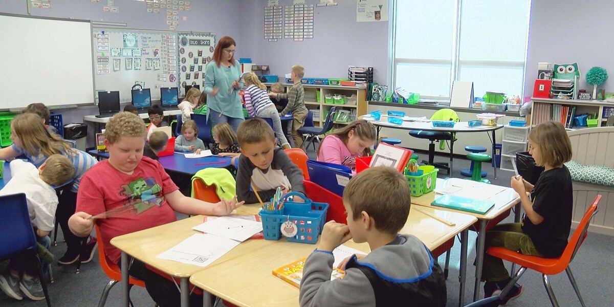 West Clark ditches yearlong school for hybrid model