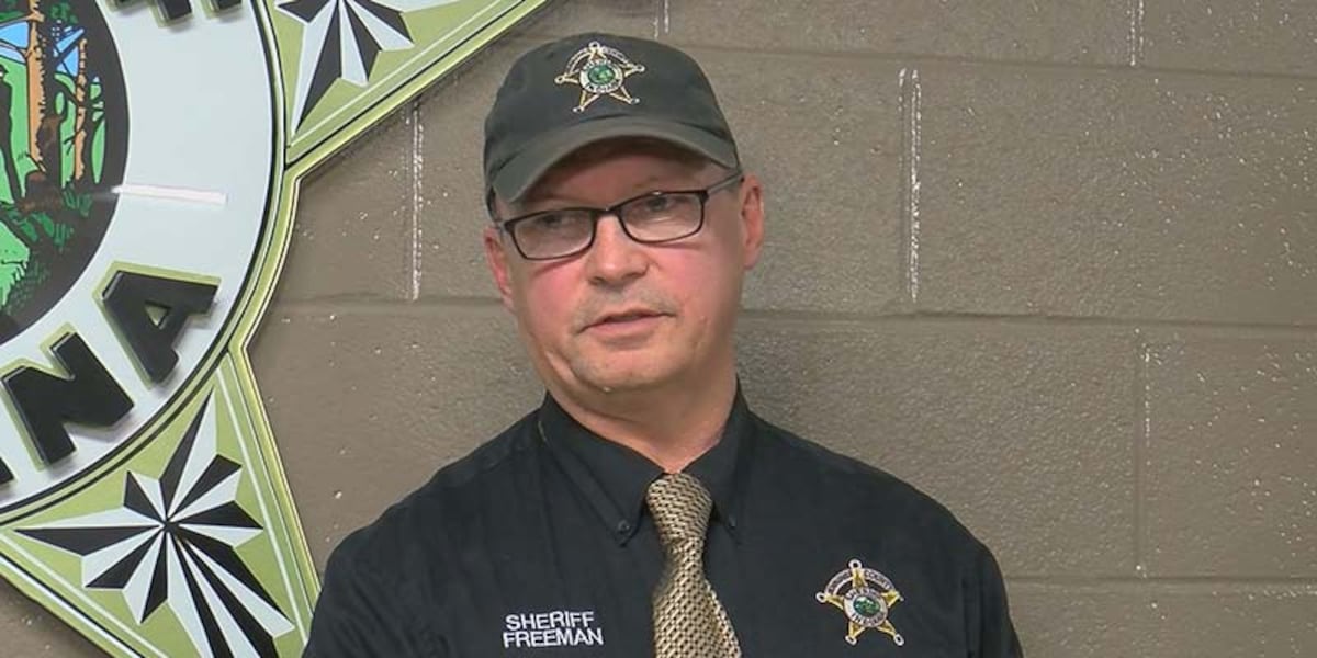 Indiana sheriff indicted in theft of campaign signs
