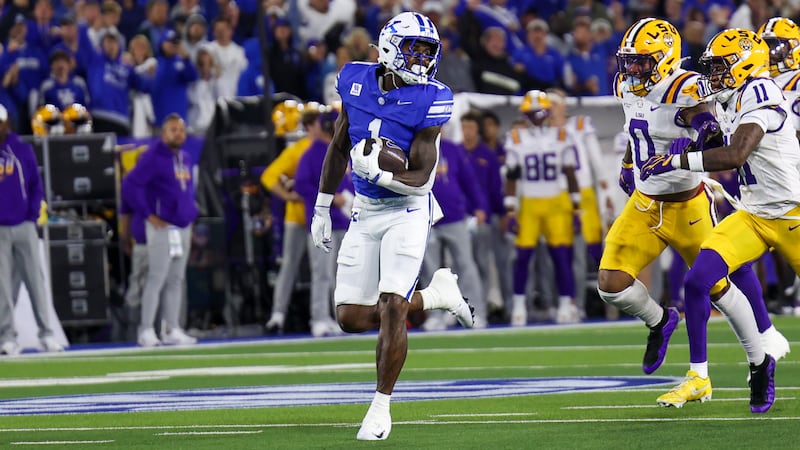 Kentucky running back CJ Baxter is expected to return in Saturday's home game against Vanderbilt.