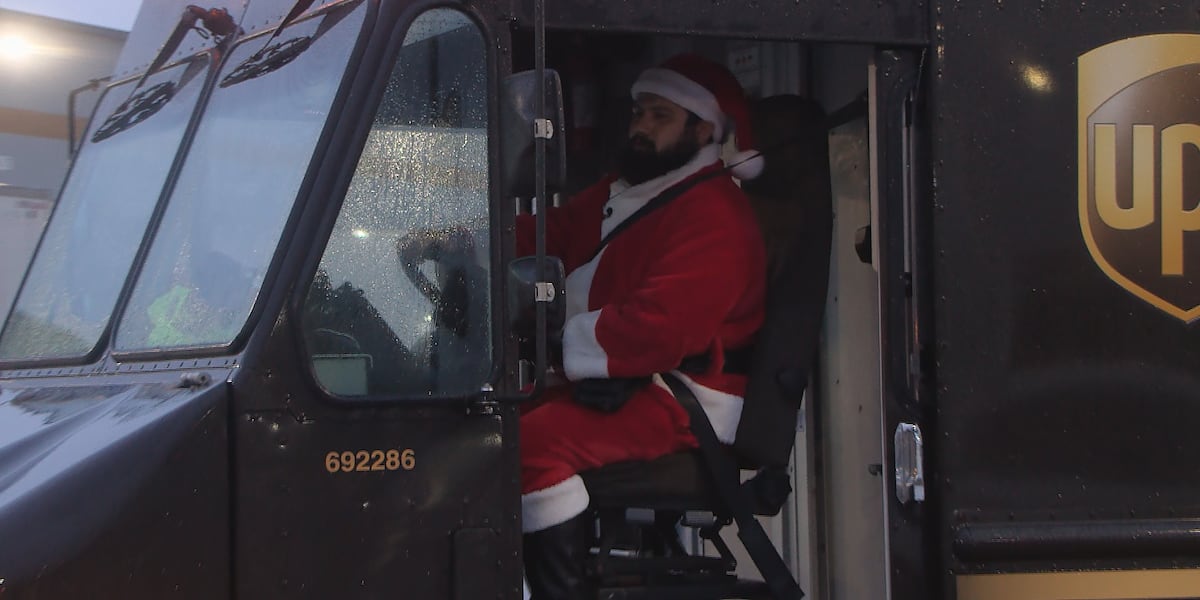 Ups Santa UPS Santa Claus brings Christmas cheer to Louisville driveways