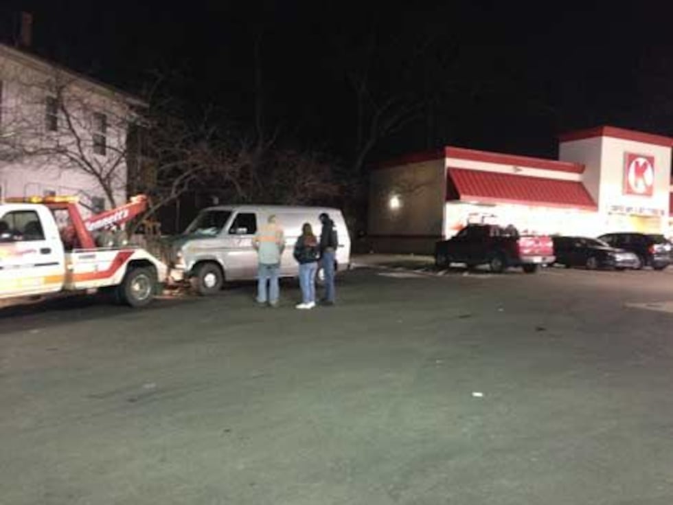 LMPD officers at the Circle K where Benjamin Boswell was taken into custody.