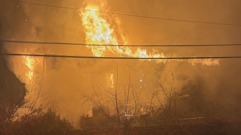 Crews battle 2-alarm fire at vacant church community center in Parkland neighborhood